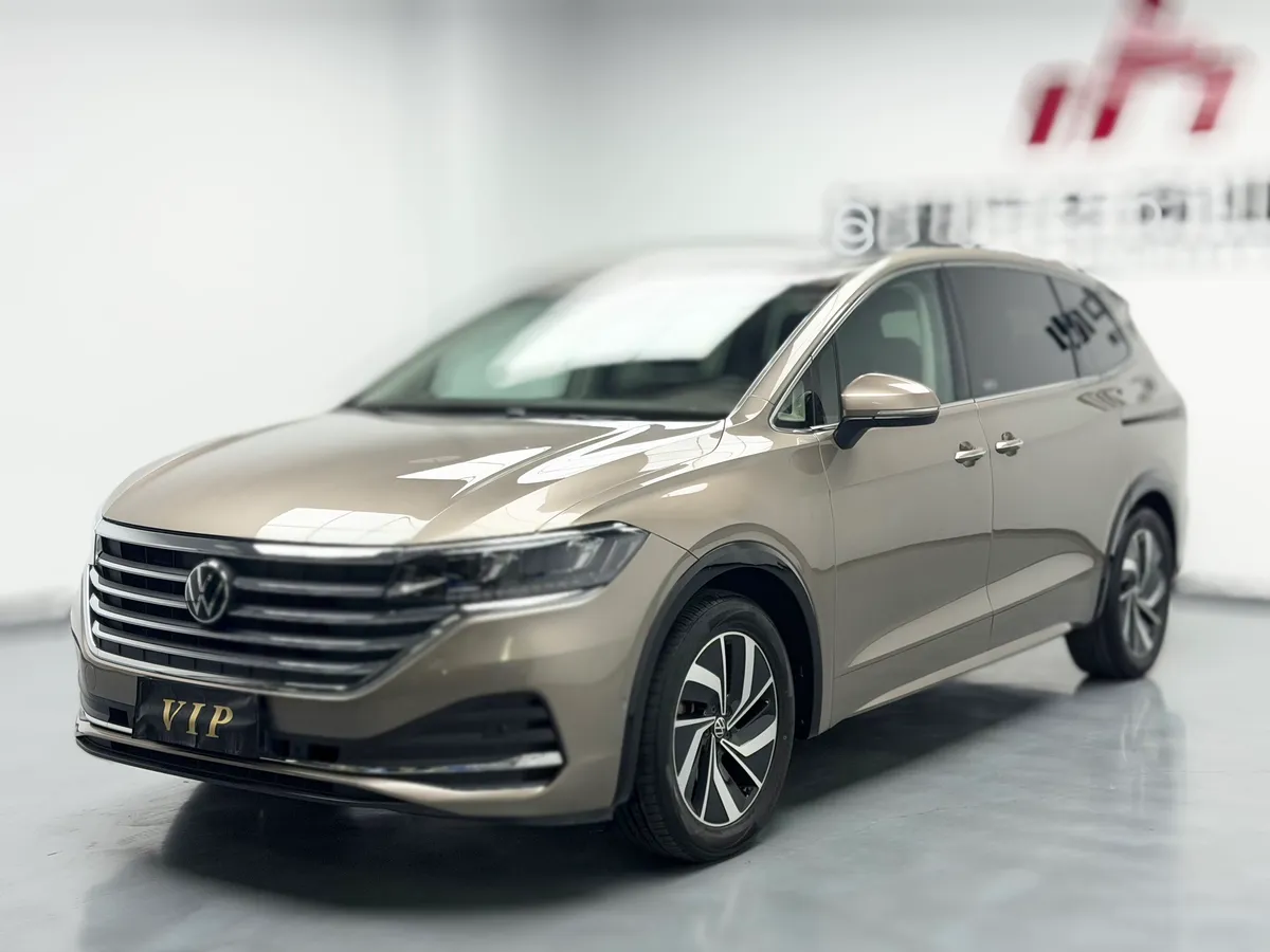 Volkswagen 2020 330TSI