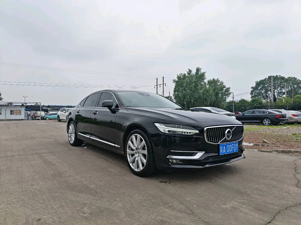 Volvo S90 2018 T5